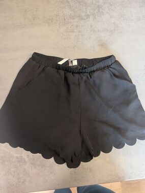 LC Lauren Conrad Black Scallop Hem High Waist Shorts